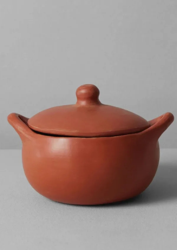 TOAST Kitchen-La Chamba Clay Casserole Dish